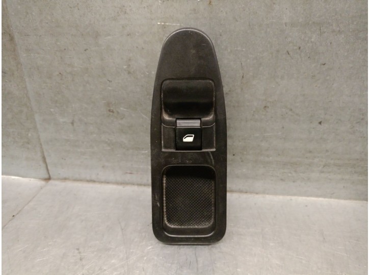 Replacement front right window switch for fiat scudo van (270_, 272_) 2.0 d multijet OEM IAM reference 14996128