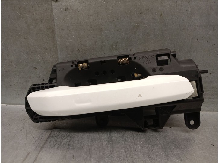 Replacement rear right exterior door handle for audi q5 (fyb, fyg) 2.0 tdi quattro OEM IAM reference 80A837812 80A837812