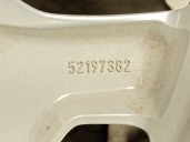 Recambio de llanta para jeep avenger 1.2 referencia OEM IAM 52197382 R176.5X17H2-ET32 