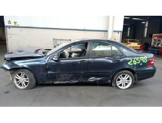 mercedes-benz clase c (w203) del año 2004