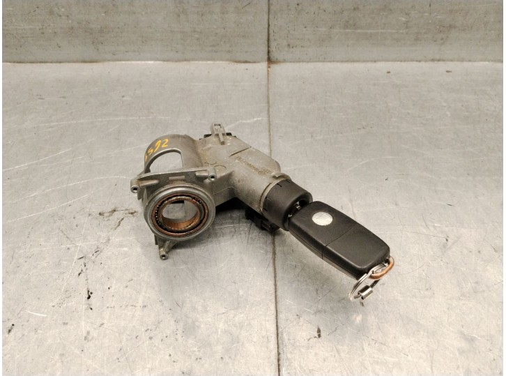 Replacement ignition switch for Seat Ibiza II (6K1) 1.4 i OEM IAM reference 6K0905851 357905851F