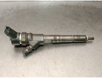 INYECTOR 236700N030 0445110262