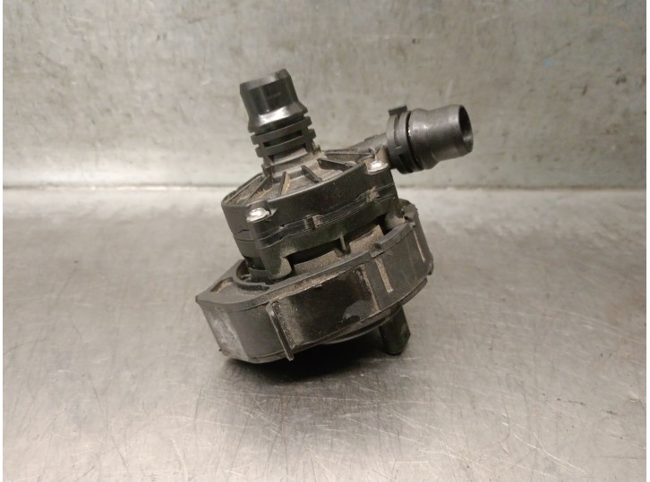 Replacement water pump for Jeep Avenger 1.2 OEM IAM reference 9833196380 9833196380