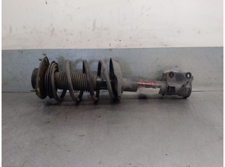 Replacement front left shock absorber for Kia Sportage II (JE_, KM_) 2.0 CRDi OEM IAM reference 546510Z000 546510Z000