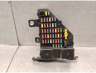 Replacement relay / fuse box for Hyundai Tucson (JM) 2.0 CRDi OEM IAM reference 911102E001
