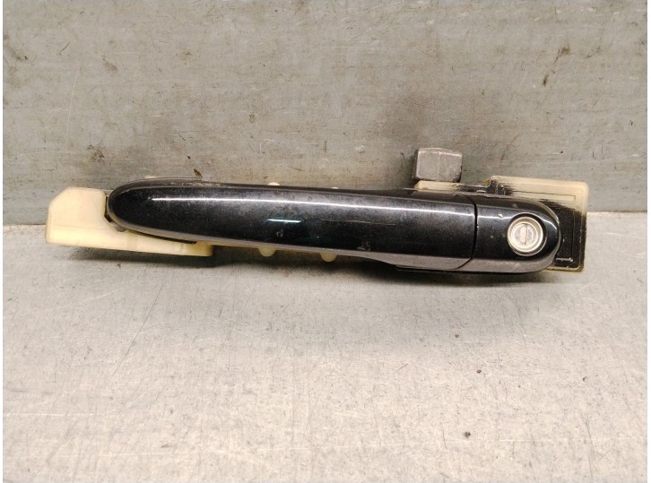 Replacement front left exterior door handle for hyundai tucson (jm) 2.0 crdi OEM IAM reference 826552E000 826552E000