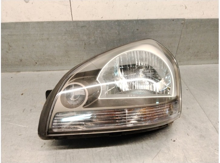 Replacement left headlight for hyundai tucson (jm) 2.0 crdi OEM IAM reference 921012E020 921012E020