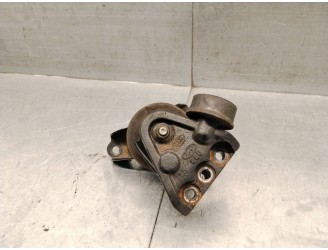 Replacement right engine mount for hyundai tucson (jm) 2.0 crdi OEM IAM reference 218102E200 218102E200