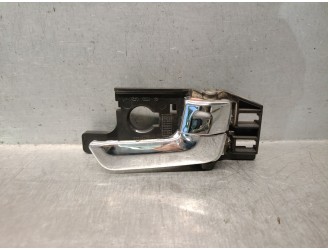 Replacement front right interior door handle for Kia Sportage II (JE_, KM_) 2.0 CRDi OEM IAM reference 826131F000 826131F000