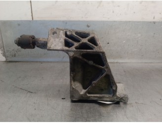 Replacement engine mount for Infiniti FX 30D AWD OEM IAM reference 112331BY0A 112331BY0A
