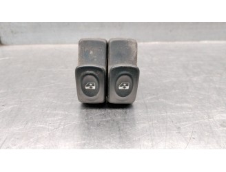 Replacement left front power window switch for Renault Mégane I (BA0/1_) 1.6 E (BA0F, BA0S), OEM IAM reference 7700838099