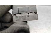 Replacement left front power window switch for Audi A4 B7 (8EC) 2.0 TDI Quattro, OEM/IAM references 8E0959851D 8E0959851D