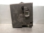 Relay / fuse box for Volvo S60 I (384) 2.4, OEM IAM reference 30728512 28017881