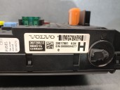Relay / fuse box for Volvo S60 I (384) 2.4, OEM IAM reference 30728512 28017881