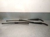Replacement front right wiper arm for Volvo S60 I (384) 2.4, OEM IAM references 30655615 30697573