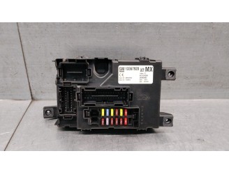 Replacement relay / fuse box for Opel Corsa D (S07) 1.3 CDTI (L08, L68), OEM IAM reference 13367920