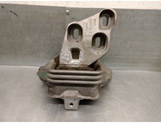 Left engine mount replacement for Mercedes-Benz GLA-Class (X156) GLA 200 CDI / D (156.908), OEM IAM reference A2462400617