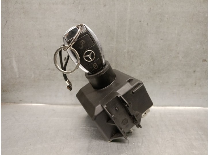 Ignition switch for Mercedes-Benz GLA-Class (X156) GLA 200 CDI / d (156.908), OEM/IAM reference A2469054702 