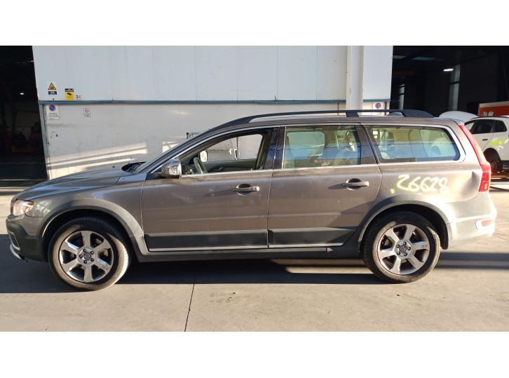 VOLVO XC70 II (136)