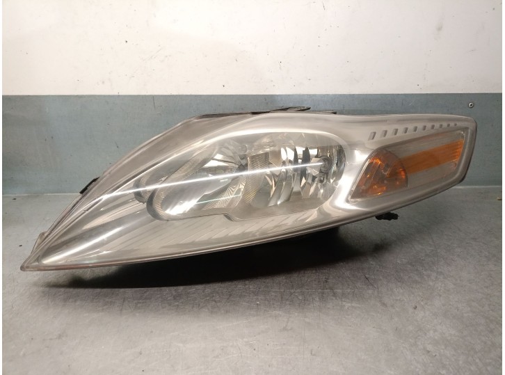 Replacement left headlight for Ford Mondeo IV (BA7) 2.0 TDCi. OEM/IAM reference: 7S7113W030AG 1812689