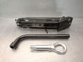Car jack for Opel Corsa D (S07) 1.3 CDTI (L08, L68), OEM/IAM reference 13331922