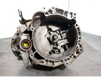 Replacement transmission for Opel Corsa E (X15) 1.3 CDTI (08, 68), OEM IAM reference M200SDE 5700689 4057227BDZ