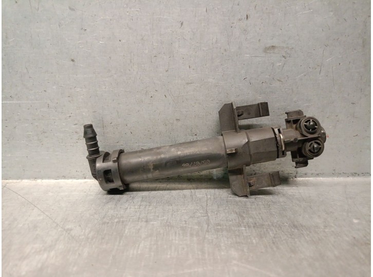 Replacement xenon headlight washer for Volvo S60 I (384) 2.4, OEM IAM reference 30699618 30699618