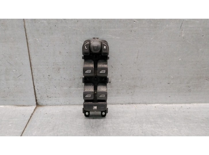 Replacement left front power window switch for Volvo S80 II (124) 2.5 T, OEM/IAM reference 30773382 30773382