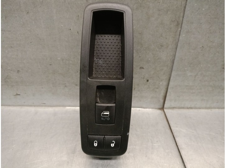 Replacement front right power window switch for Lancia Voyager minivan (404_) 2.8 CRD (RT, 53), OEM/IAM reference 68110865