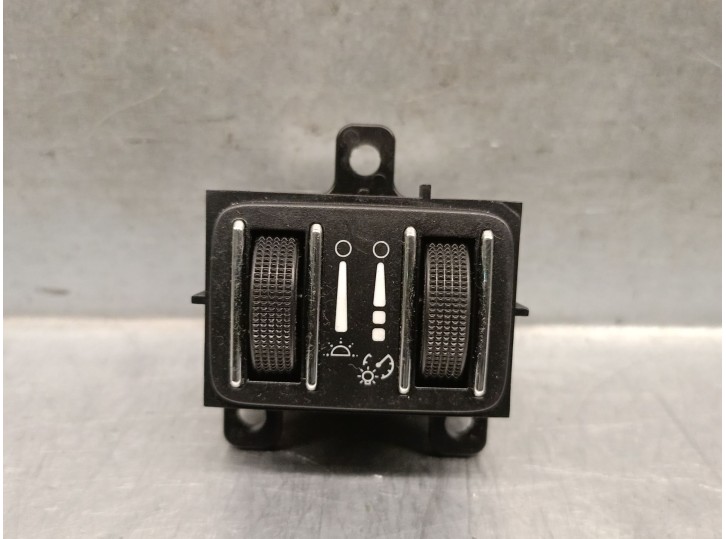 Replacement dashboard light switch for Lancia Voyager minivan (404_) 2.8 CRD (RT, 53), OEM IAM references 04602892AC K0460289
