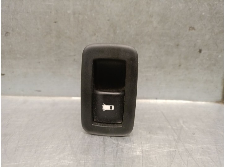 Replacement switch for Lancia Voyager minivan (404_) 2.8 CRD (RT, 53), OEM IAM reference 68110874AA 68110874AA