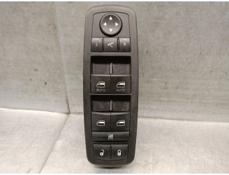 Replacement left front power window switch for Lancia Voyager MPV (404_) 2.8 CRD (RT, 53), OEM IAM reference 681108