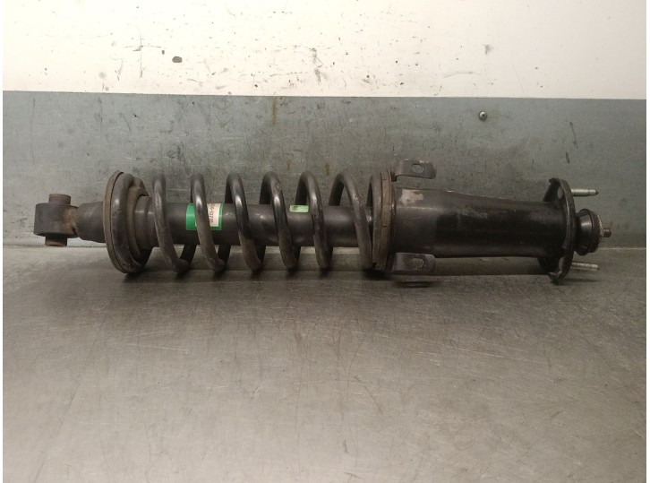 Replacement right rear shock absorber for Lexus IS II (_E2_) 220d (ALE20), OEM/IAM references 4853053270 4853080509