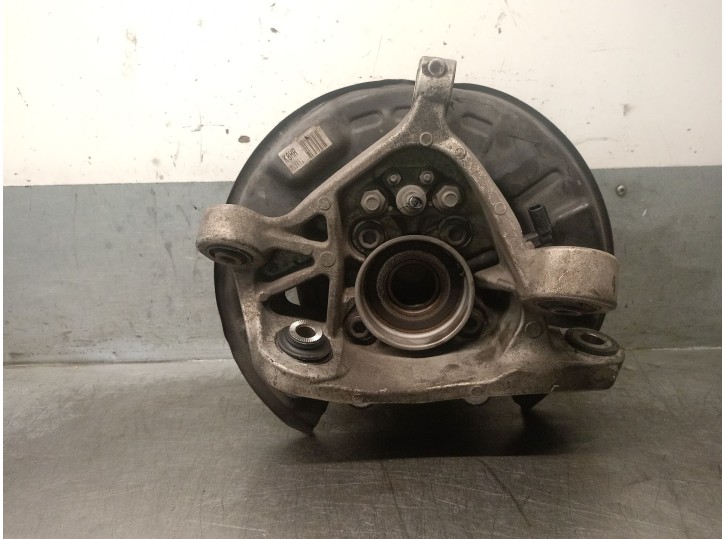 Recambio de mangueta trasera derecha para lexus is ii (_e2_) 220d (ale20) referencia OEM IAM 4230430090 4230430090 