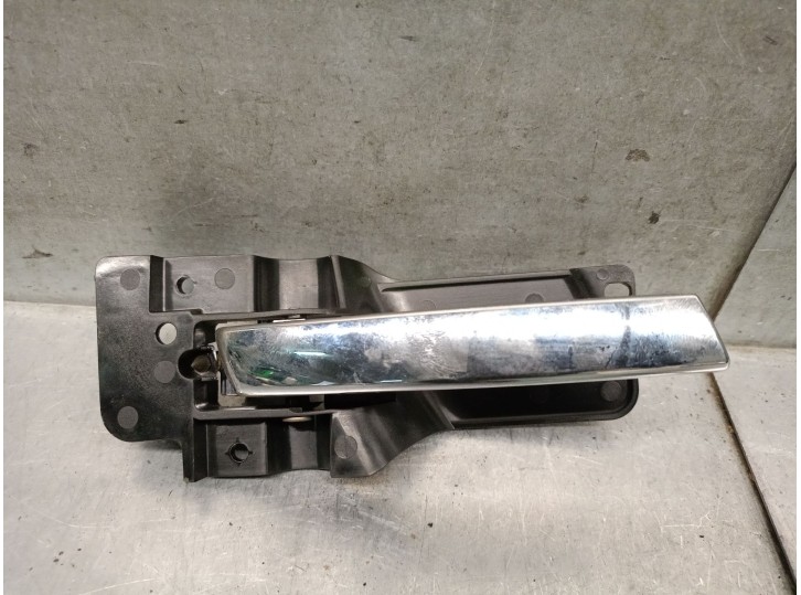 Replacement right front interior door handle for Lancia Voyager minivan (404_) 2.8 CRD (RT, 53), OEM IAM reference K68066552