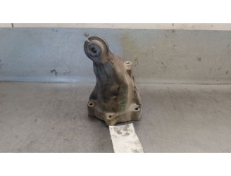 Replacement right engine mount for Mercedes-Benz E-Class T-Model (S212) E 220 CDI / BlueTEC (212.202, 212.201). OE reference