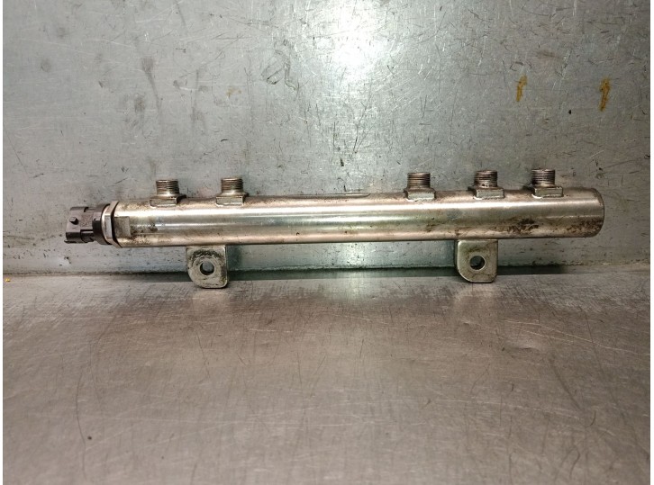Replacement fuel injector rail for Fiat Doblo Cargo (263_) 1.3 D Multijet, OEM/IAM reference 55211908
