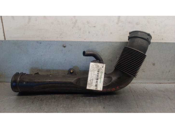 Replacement pipe for Volvo V40 Cross Country (526) D3, OEM/IAM reference 31338661 31338661