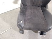 Replacement front right seat for a Lancia Voyager minivan (404_) 2.8 CRD (RT, 53). OEM/IAM references: K04610154AC K0461