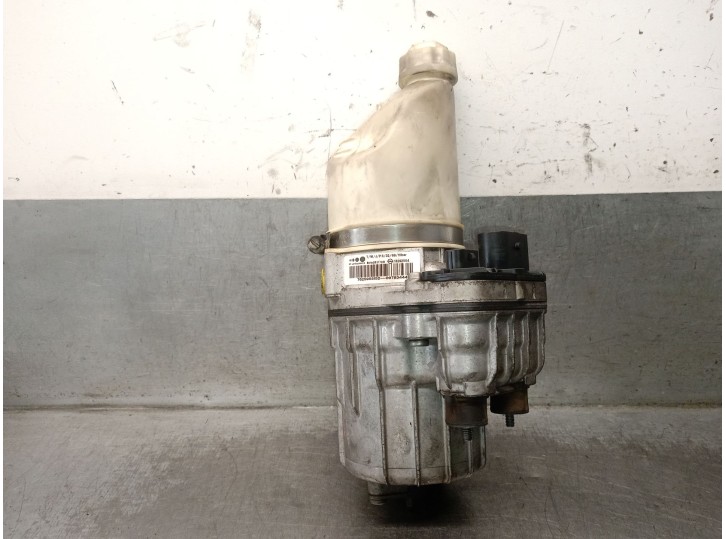 Replacement power steering pump for Opel Astra H GTC (A04) 1.7 CDTI (L08), OEM/IAM references 13292554 948725 7625955152