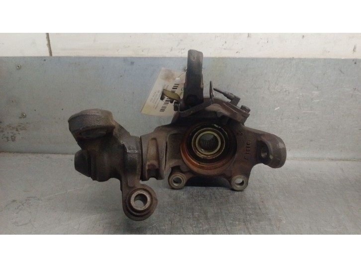 Replacement left front steering knuckle for Nissan Primera hatchback (P12) 1.6, OEM/IAM reference 40011AU000 40011AU000
