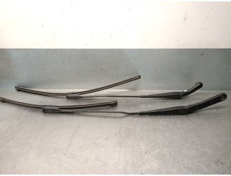 Replacement right front wiper arm for Audi A5 (8T3) 2.7 TDI, OEM IAM references 8T1955408A 8T1955408A