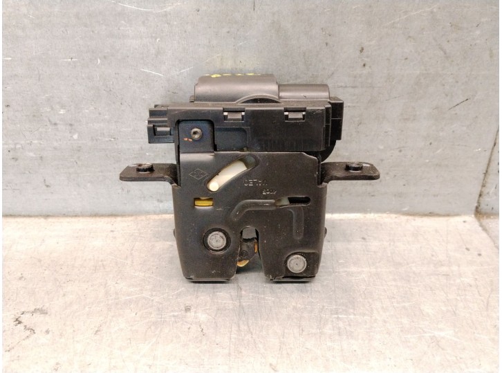 Replacement trunk / hatch lock for Nissan Primera Hatchback (P12) 1.6, OEM IAM references 90502AV720 90502AV720