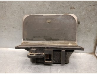 Replacement heater resistor for Nissan Terrano II (R20) 2.7 TDI 4WD. OEM/IAM references: 277617F000 277617F000