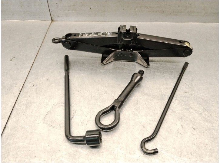 Jack replacement part for Nissan Primera hatchback (P12) 1.6, OEM IAM reference 99550AV701 99550AV701