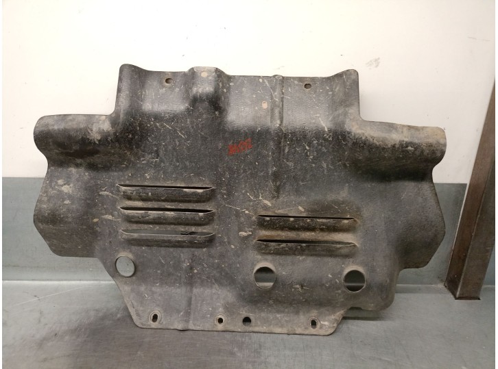 Replacement engine undertray for Nissan Terrano II (R20) 2.7 TDI 4WD, OEM/IAM reference 508100F000 508100F000