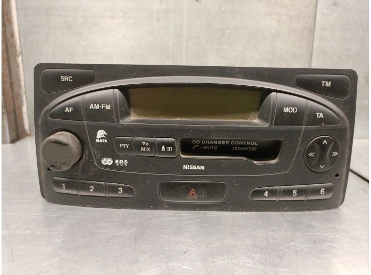 Replacement audio system / CD radio for Nissan Terrano II (R20) 2.7 TDI 4WD. OEM/IAM references: 281130X000 281130X000
