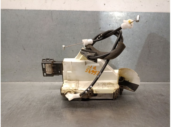 Replacement left front door lock for Peugeot 308 I (4A_, 4C_) 1.6 HDI, OEM IAM references 9135CN 9135CN