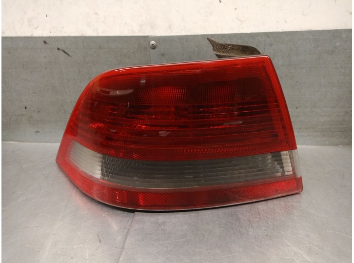 Left taillight replacement for Saab 9-3 (YS3F, E79, D79, D75) 1.9 TiD, OEM/IAM reference 12785759 12785759