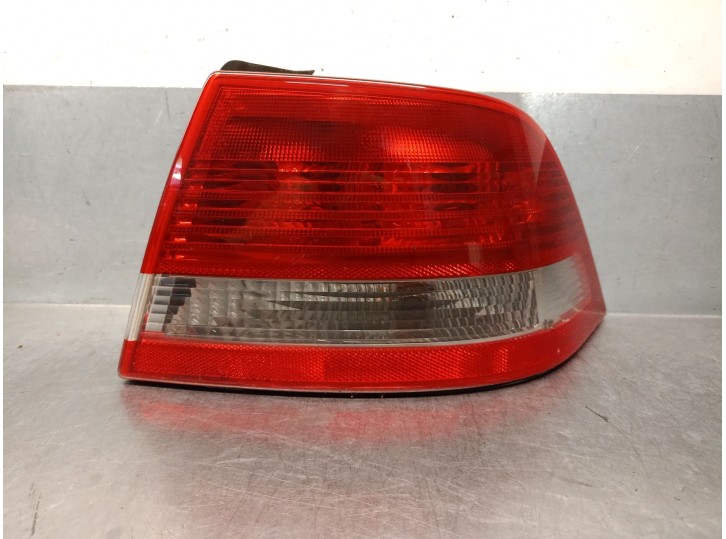 Replacement right taillight for Saab 9-3 (YS3F, E79, D79, D75) 1.9 TiD, OEM/IAM references 12785761 12785761